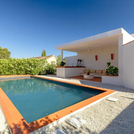 St Remy Centre Piscine Chauffee Et Hammam Villa *